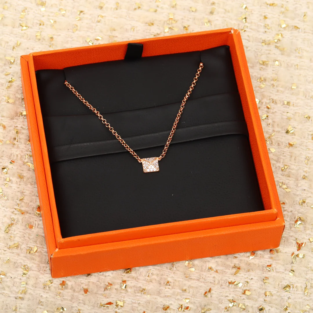 Hermes - Колье 048-1