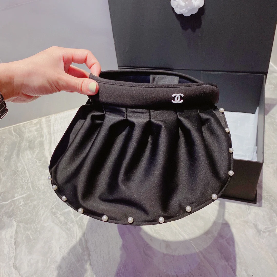 Солнцезащитная шляпа Chanel из перламутра - 1