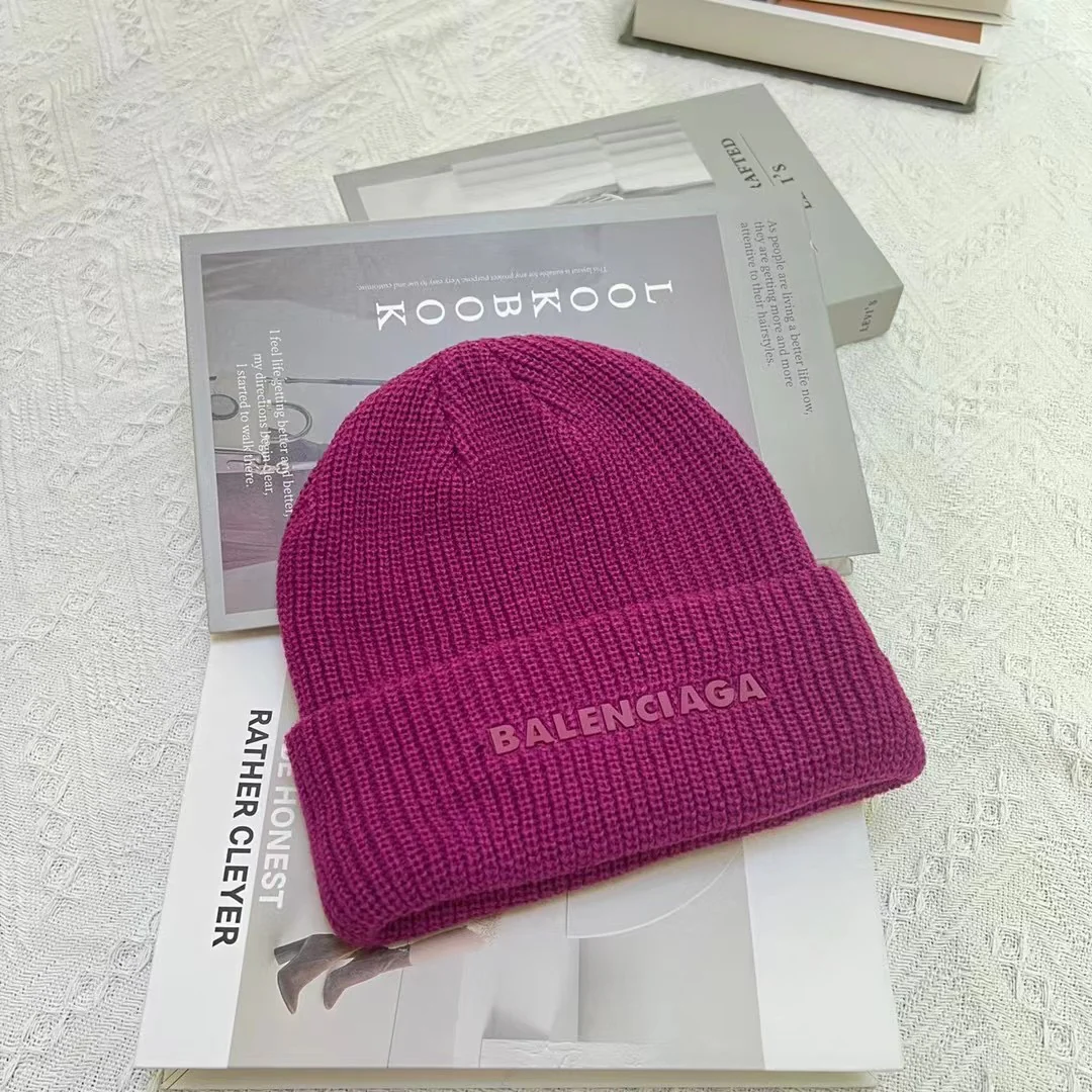 Вязаная шапка Balenciaga
