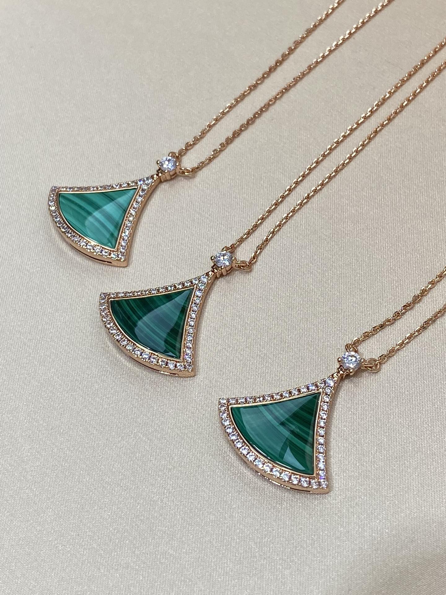 Bvlgari - Колье 008