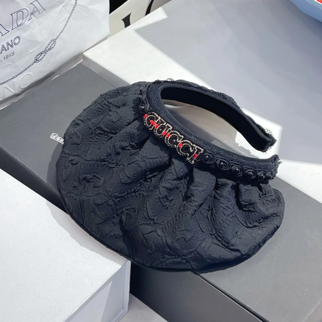 Gucci - Солнцезащитная шляпа с ажурным жемчугом