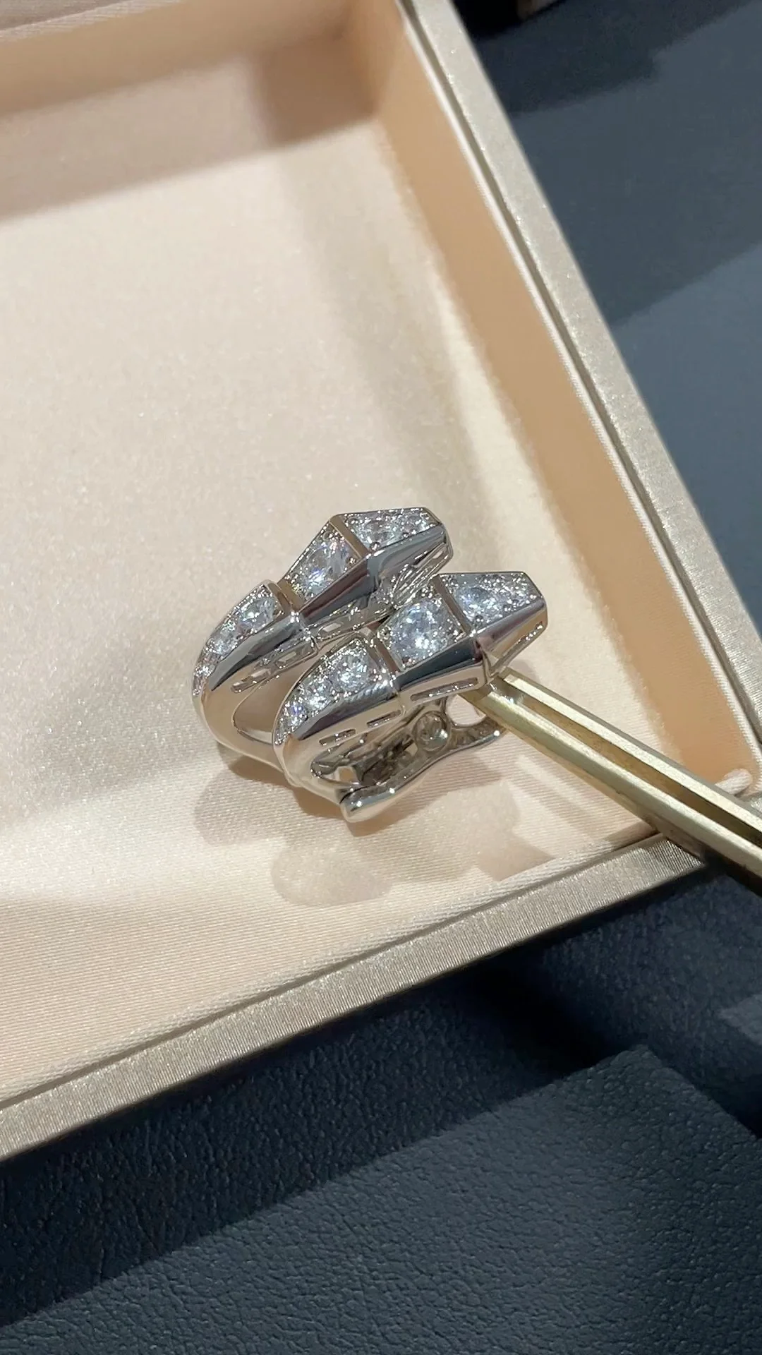 Серьги Bvlgari 016