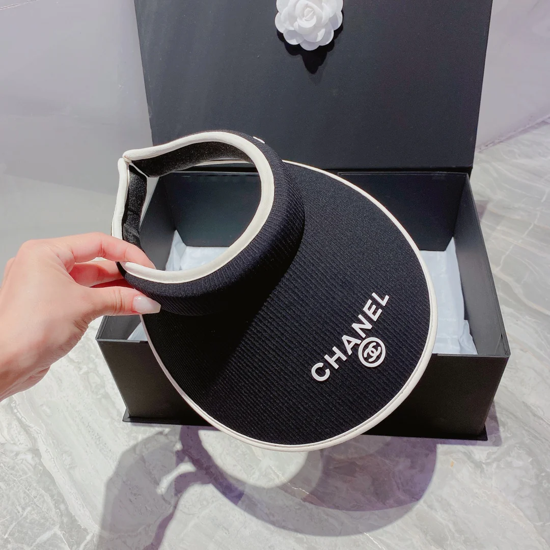 Солнцезащитная шляпа Chanel с открытым верхом - 5