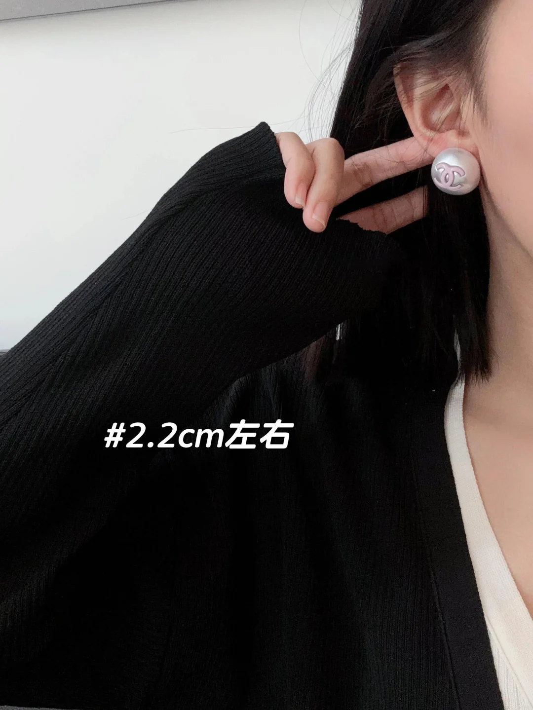 Серьги Chanel Double C с жемчугом, 25 пенсов - Черные - Розовые - В стиле Дженни - 1