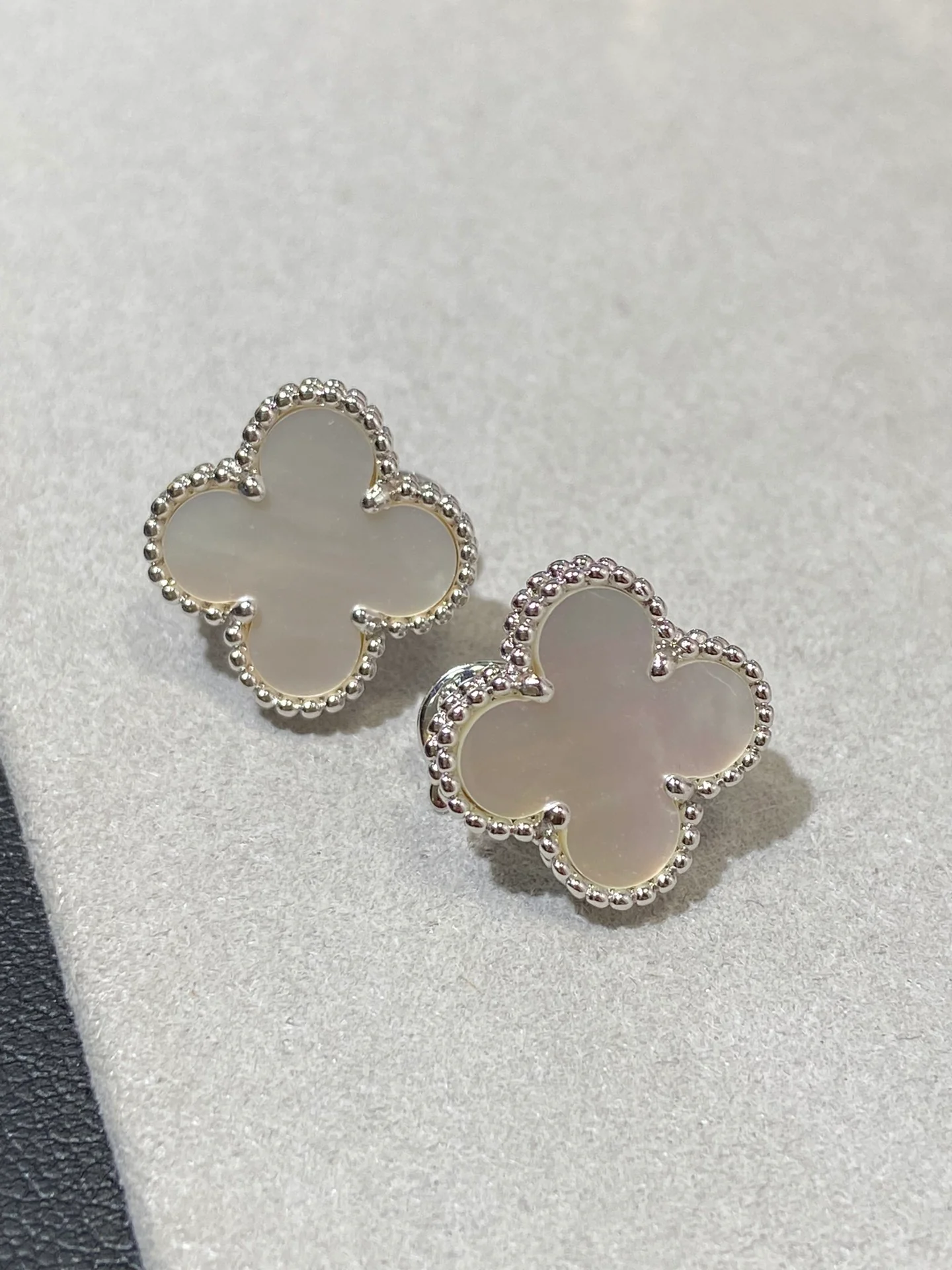 Серьги VCA 040