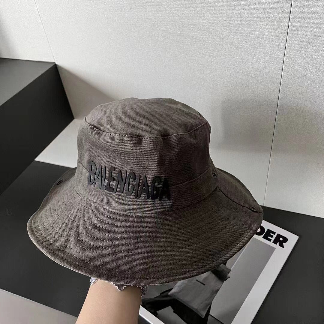 Balenciaga - Выстиранная рыбацкая шляпа на шнуровке