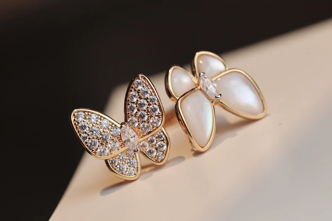 Ван Век - Кольцо 055