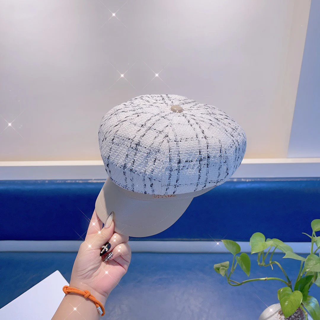 Chanel - восьмиугольная шляпа - белая