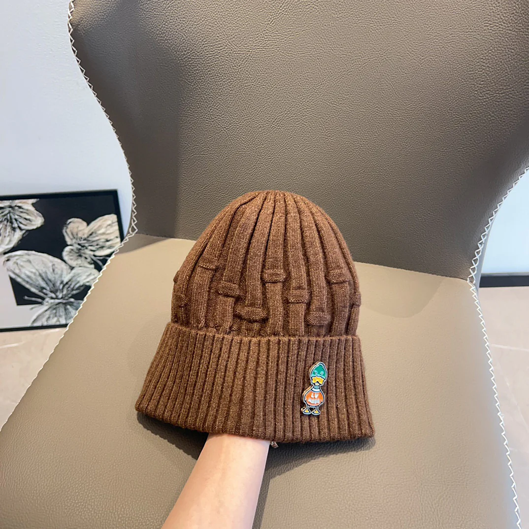 LV - Вязаная шапка 