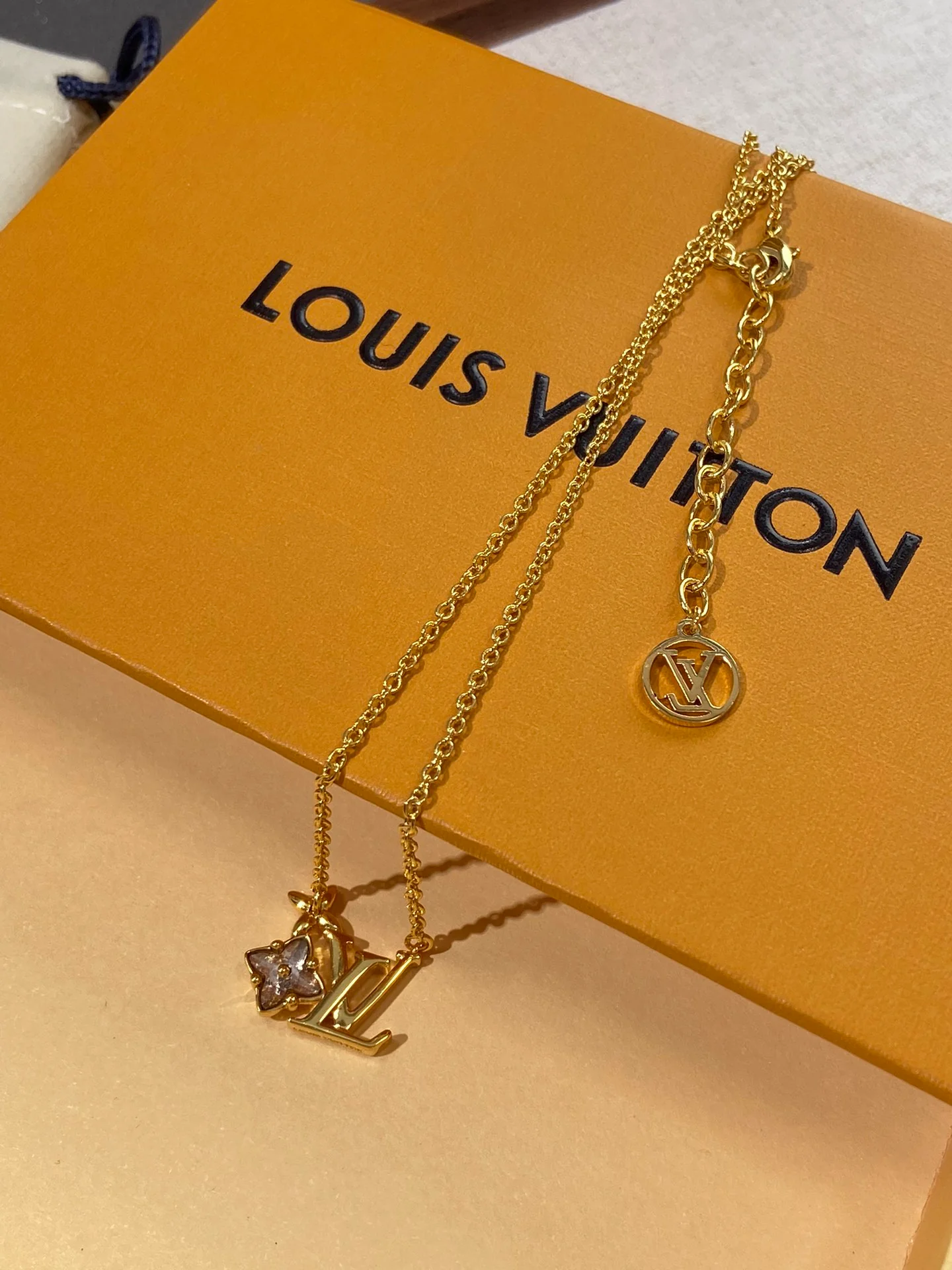 LV-Ожерелье 071