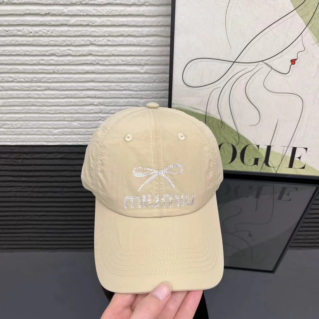 Новая бейсболка Miu Miu из чистого хлопка весна/лето.