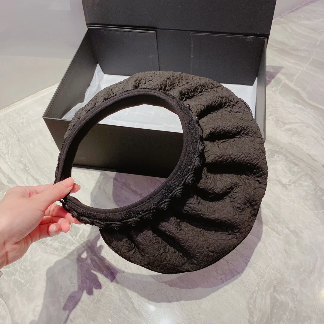 Celine Триумфальная арка Шляпа от солнца с жемчугом