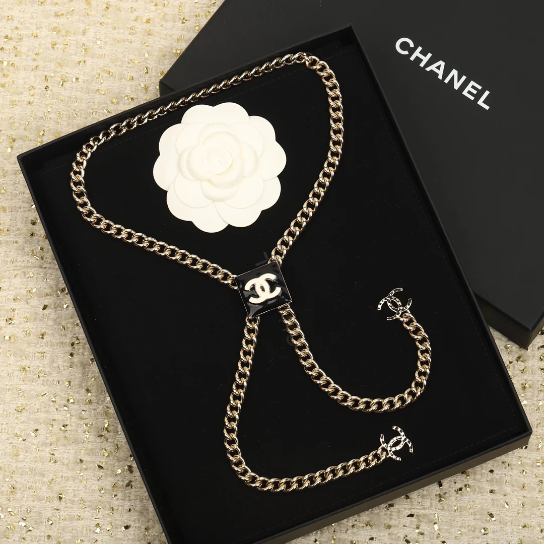 Chanel - Колье 475