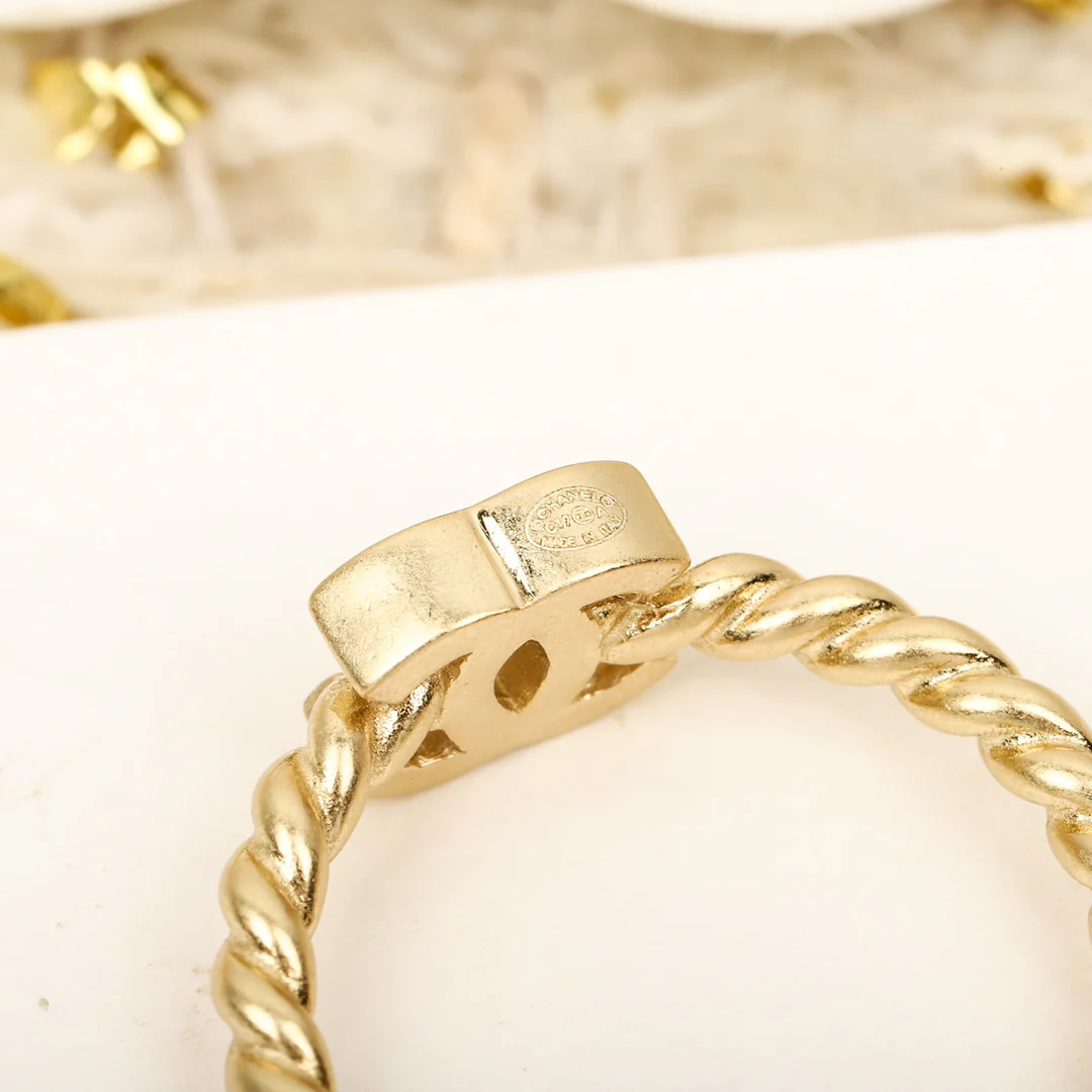 Кольцо Chanel 048