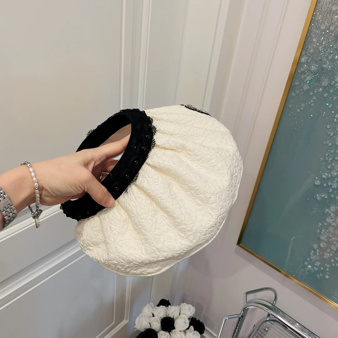 Chanel - Элегантная шляпа-ракушка в стиле французской светской львицы - Ткань, устойчивая к УФ-излучению - 1 шт.