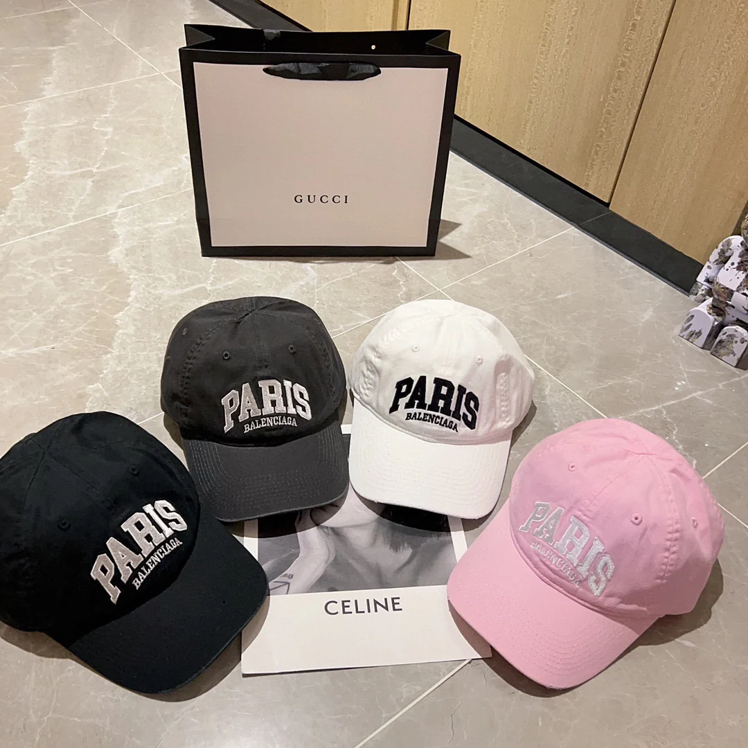 Новая бейсболка Balenciaga 2023 с вышивкой букв - розовая.