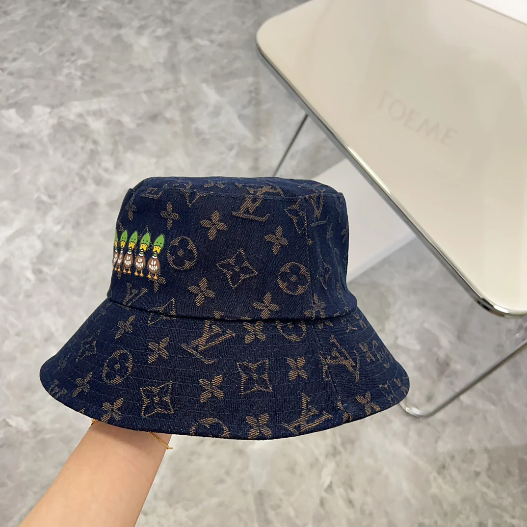 Панама LV 2024 New Classic Monogram - черная