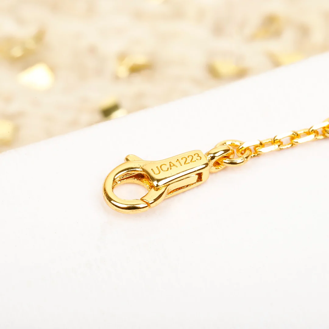 Браслет Celine 028