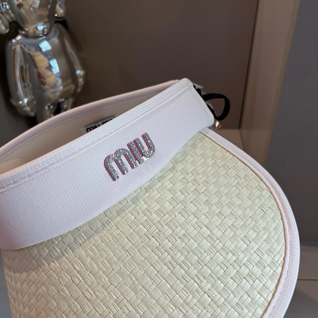 Miu Miu - Плетеная солнцезащитная шляпа - Розовая