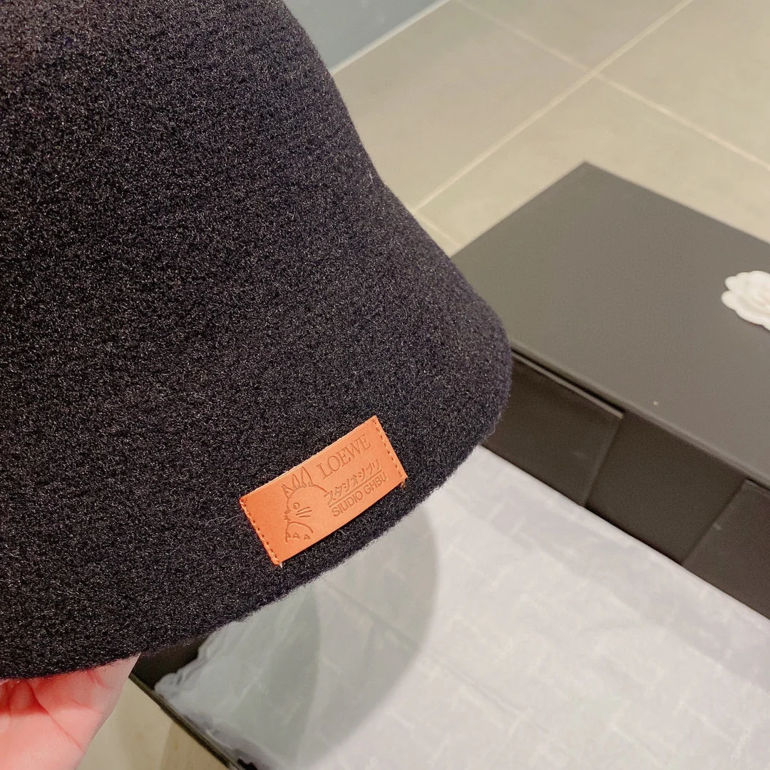 Lolwei - Рыбацкая шапка из кроличьей шерсти - Черная