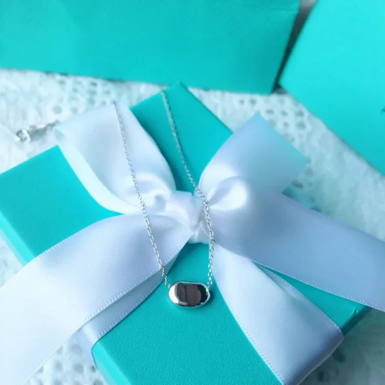 Колье Tiffany на ключицу