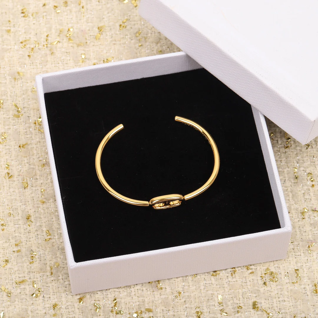 Браслет Celine 010