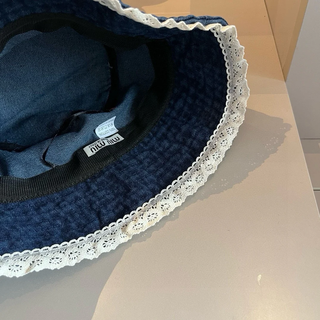 Miu Miu - Джинсовая солнцезащитная шляпа с кружевной отделкой - темно-синяя