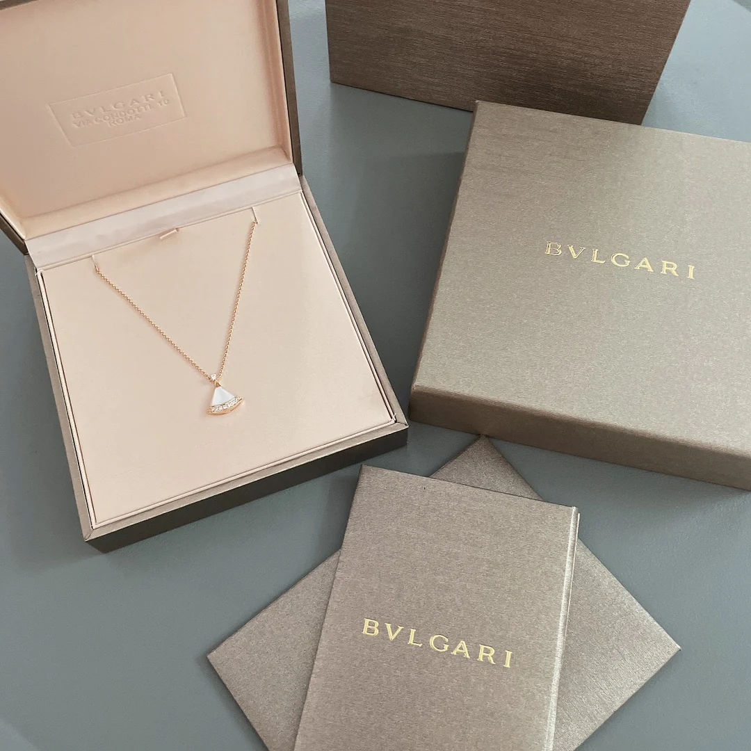 Bvlgari - Колье 002