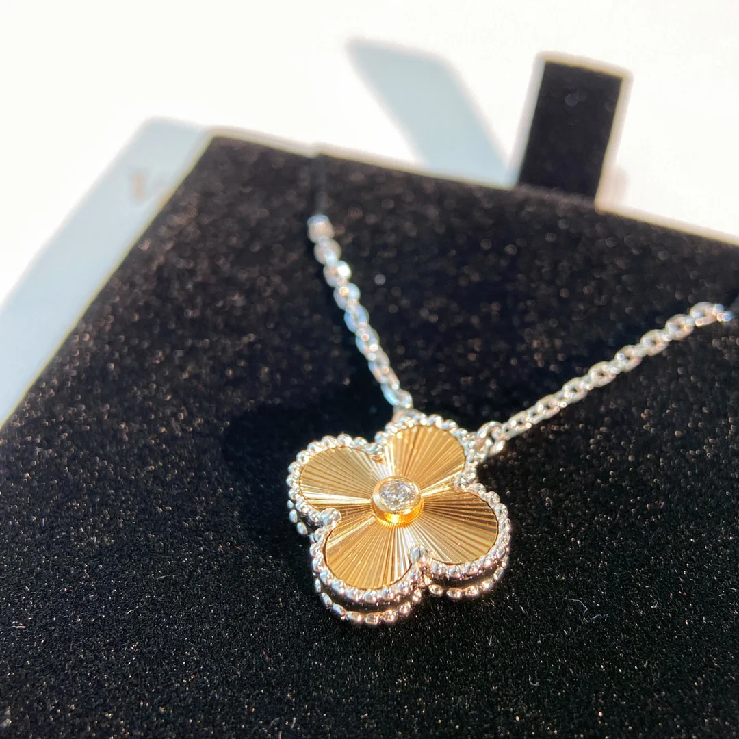 Ван Веккьо - Колье 114