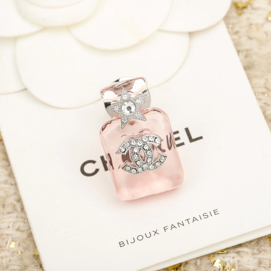 Брошь Chanel 130