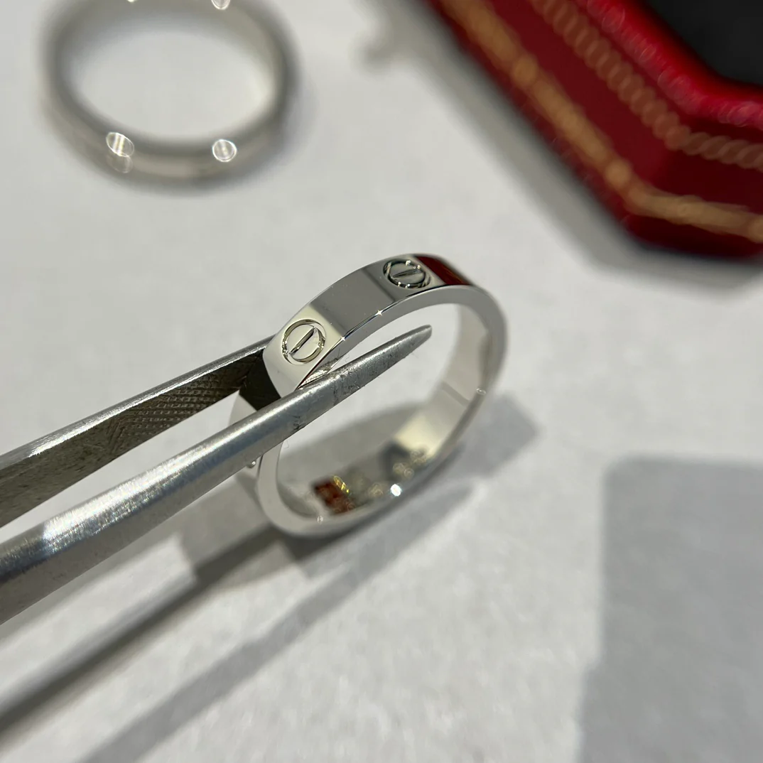 Кольцо Cartier 018