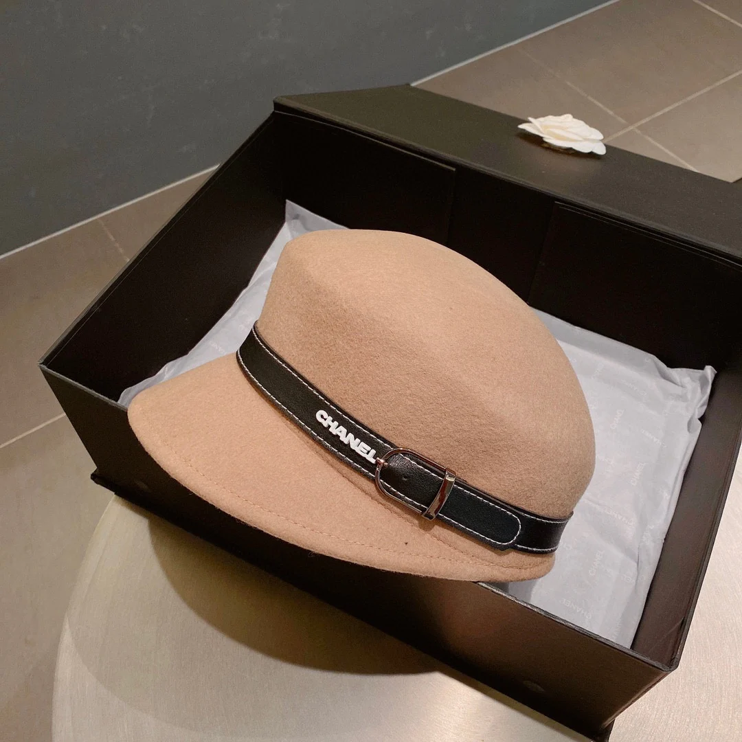 Chanel - Шерстяная кепка-?уточка? - Абрикосовый цвет