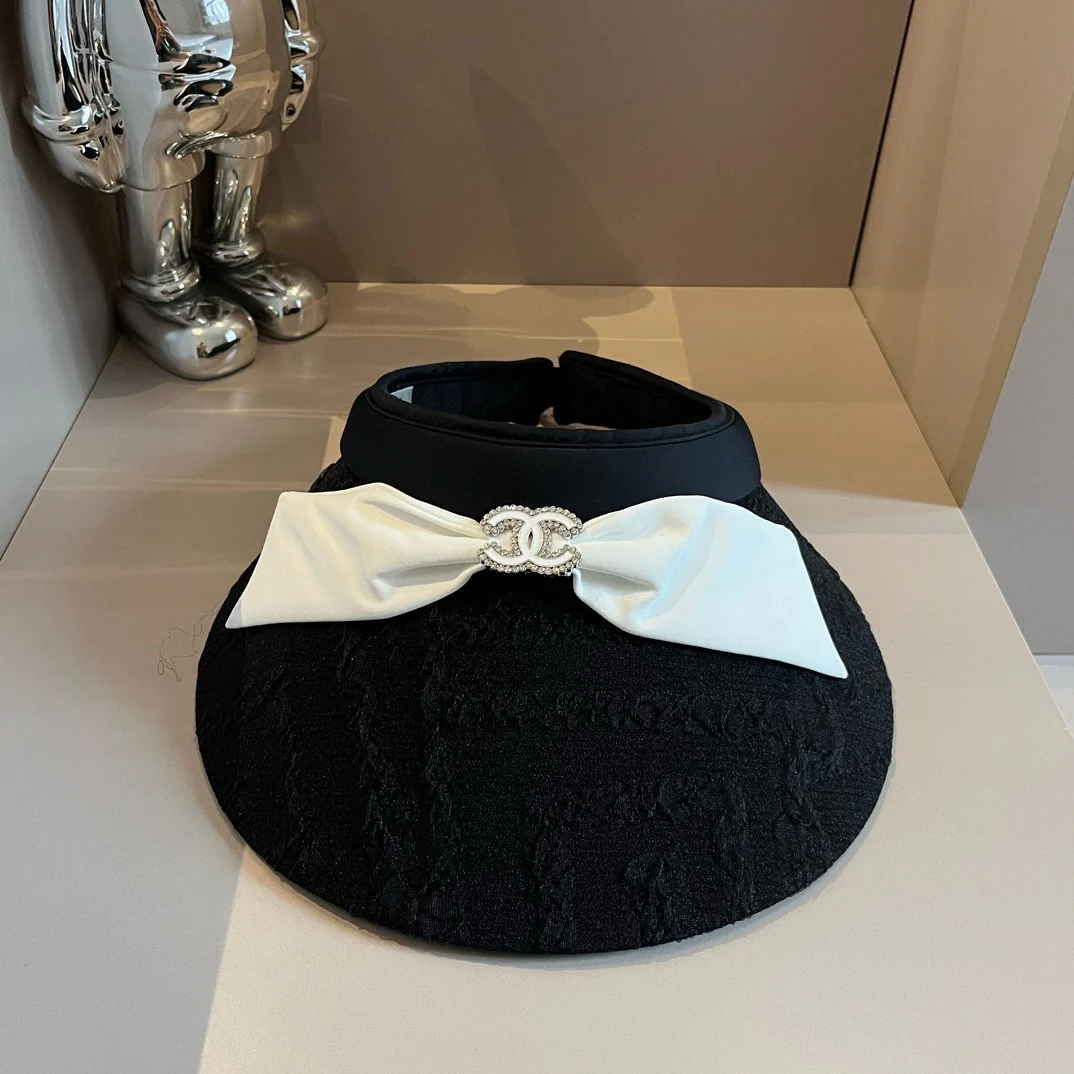 Chanel - Черная - Маленькая солнцезащитная шляпа в стиле Chanel с бантом