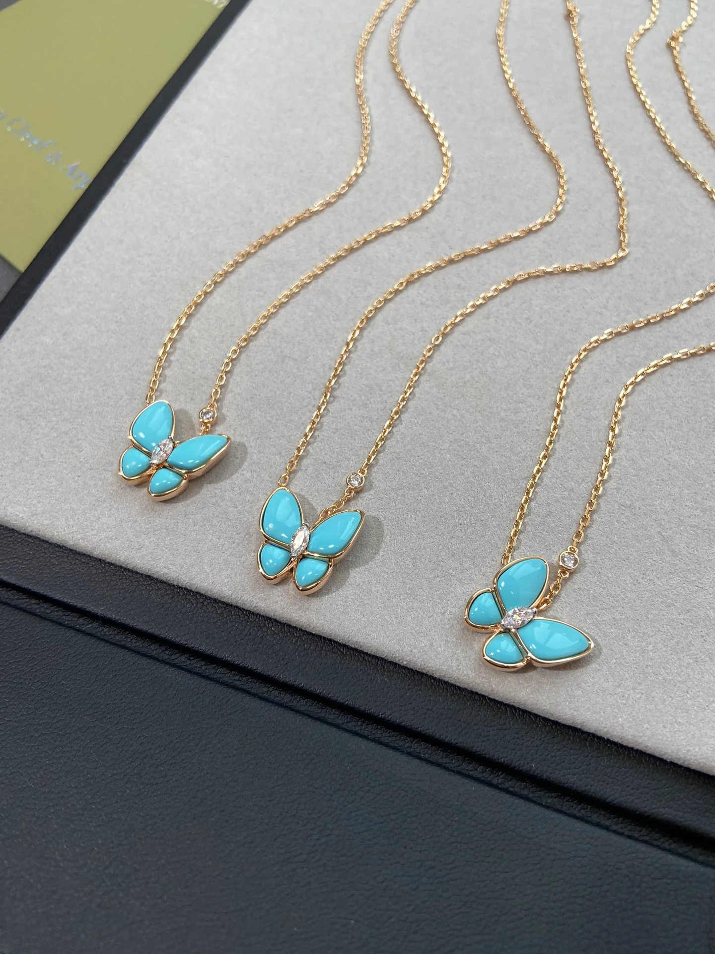 Van Vuitton - Колье 139