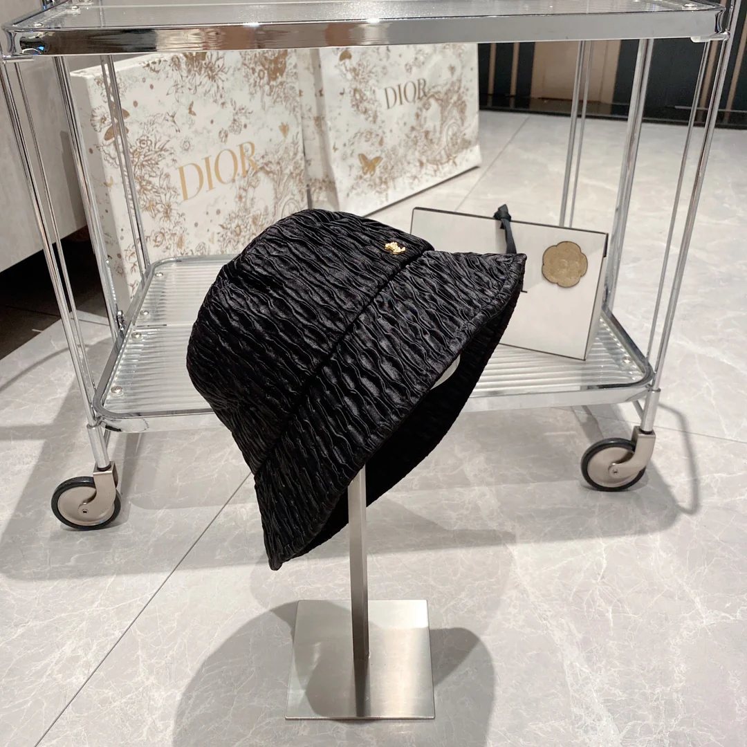 Новинка сезона весна/лето 2023 от Chanel - Рыбацкая шляпа - Черная