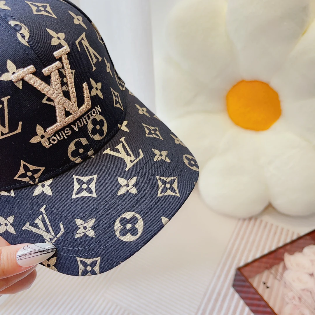 Новинка сезона весна/лето 2023 от LV - Шляпа/кепка - Черная