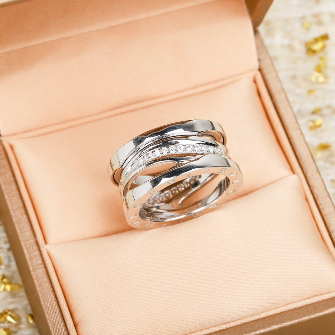 Кольцо Bvlgari 009