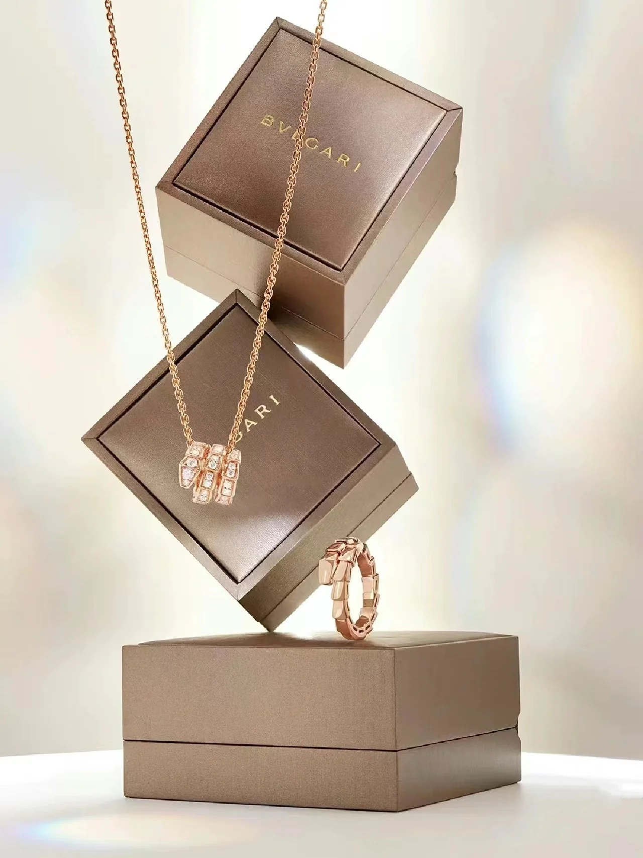 Кольцо Bvlgari 016