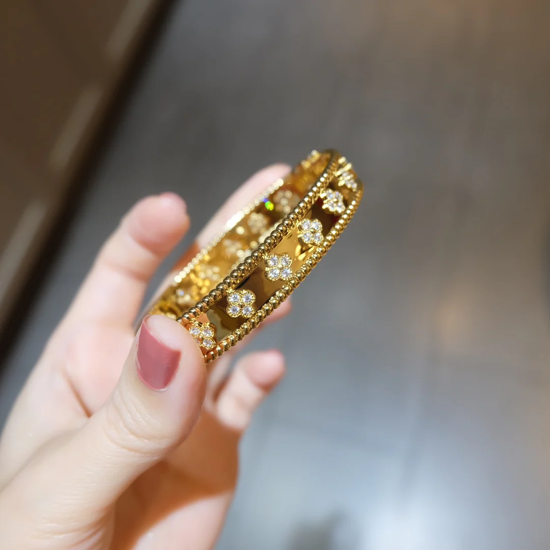 VCA-Браслет-6