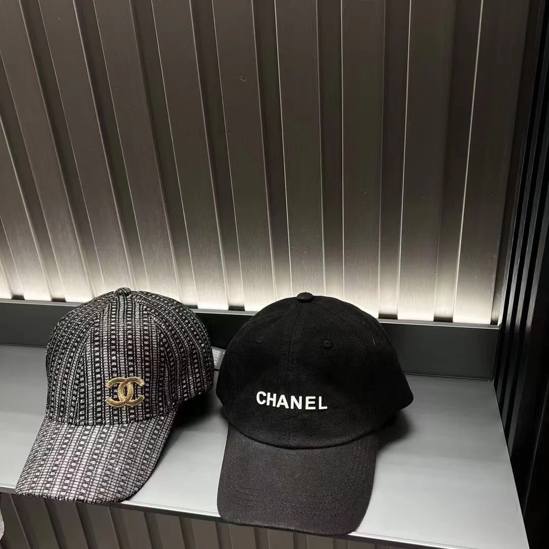 Chanel - Кепка-?утиный клюв? - 1