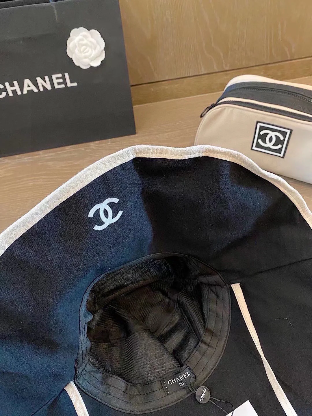 Chanel - Широкополая рыбацкая шляпа - Черная