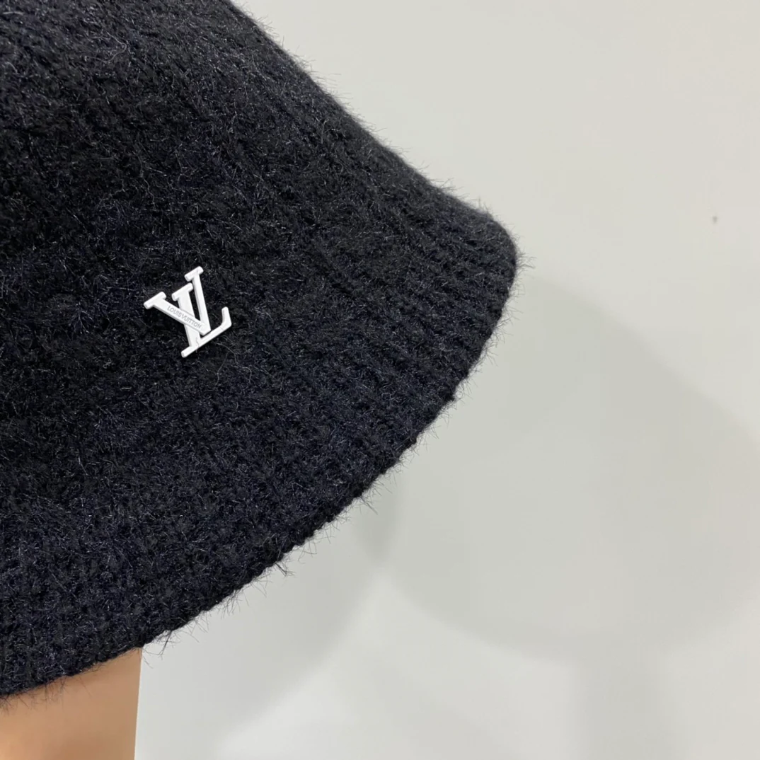 LV - Вязаная рыбацкая шапка - 1