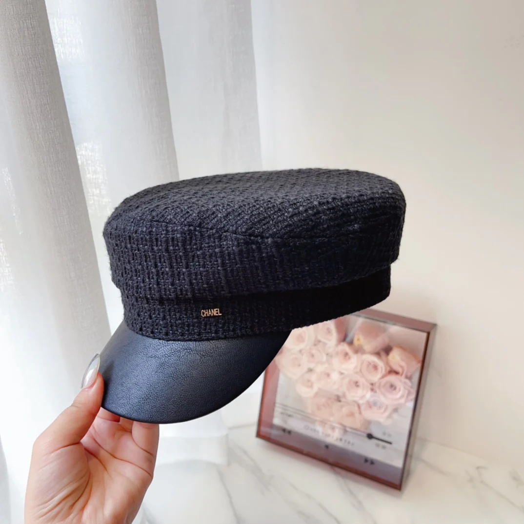 Мини-берет Chanel в стиле пэчворк, осень/зима, новый стиль - черный.