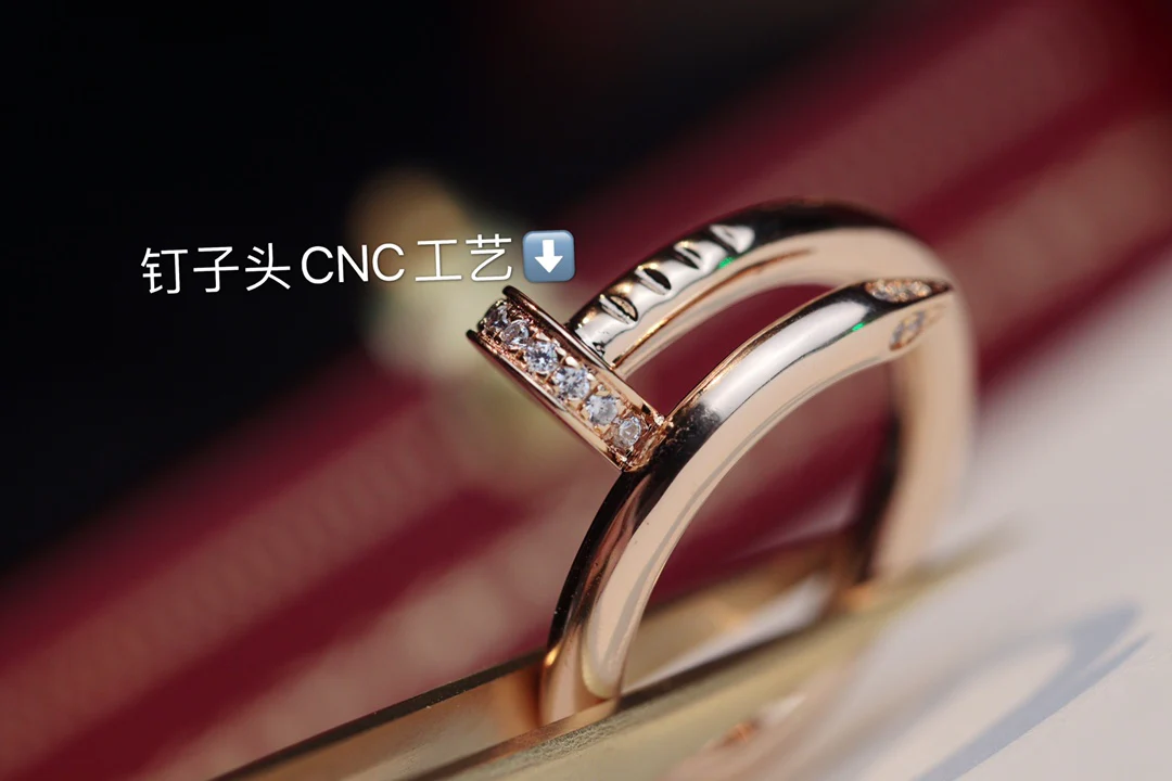 Кольцо Cartier в форме гвоздя - розовое золото - с половиной бриллианта