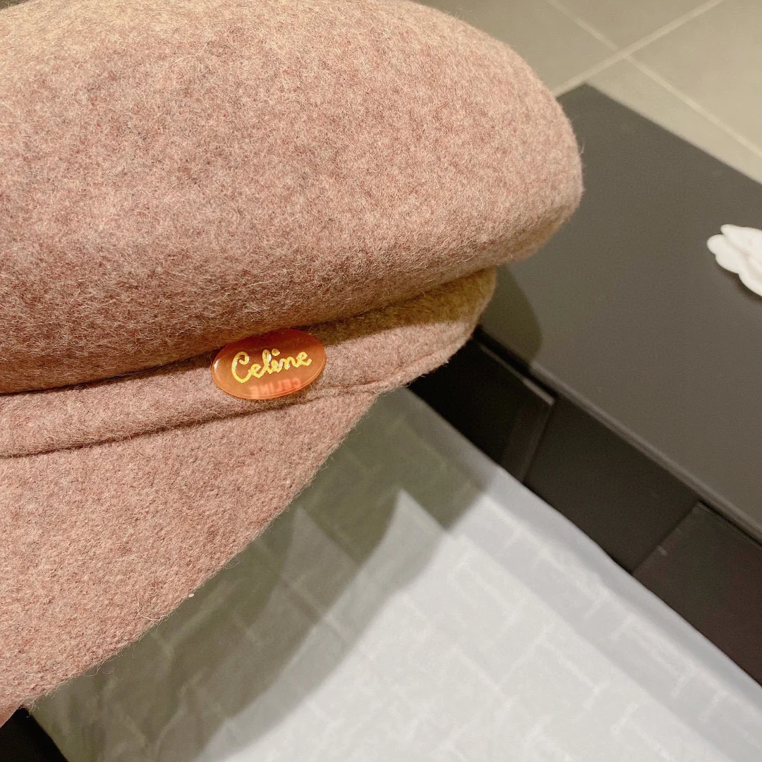 Шерстяной берет Celine — абрикосовый