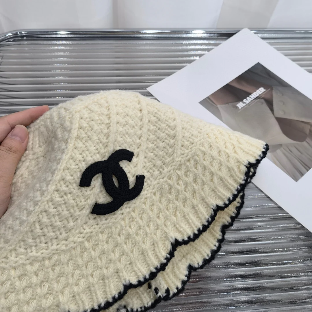 Chanel - Шерстяная рыбацкая шляпа