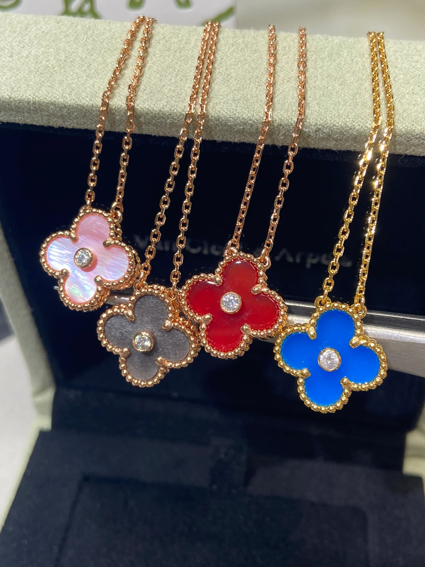 Van Ville - Колье 047