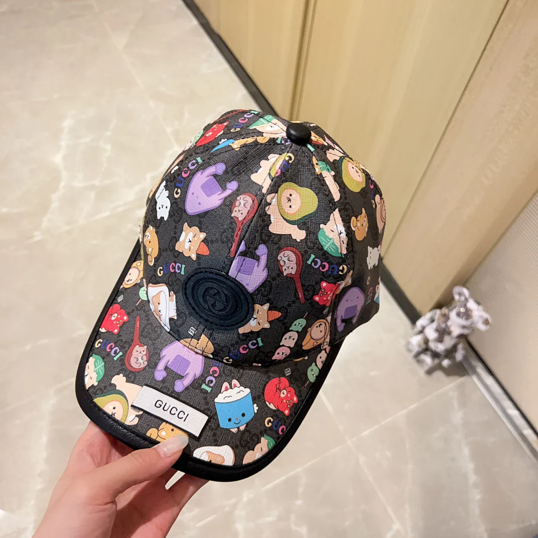 Новинка сезона весна/лето 2023 от Gucci - бейсболка с кожаной отделкой - черная