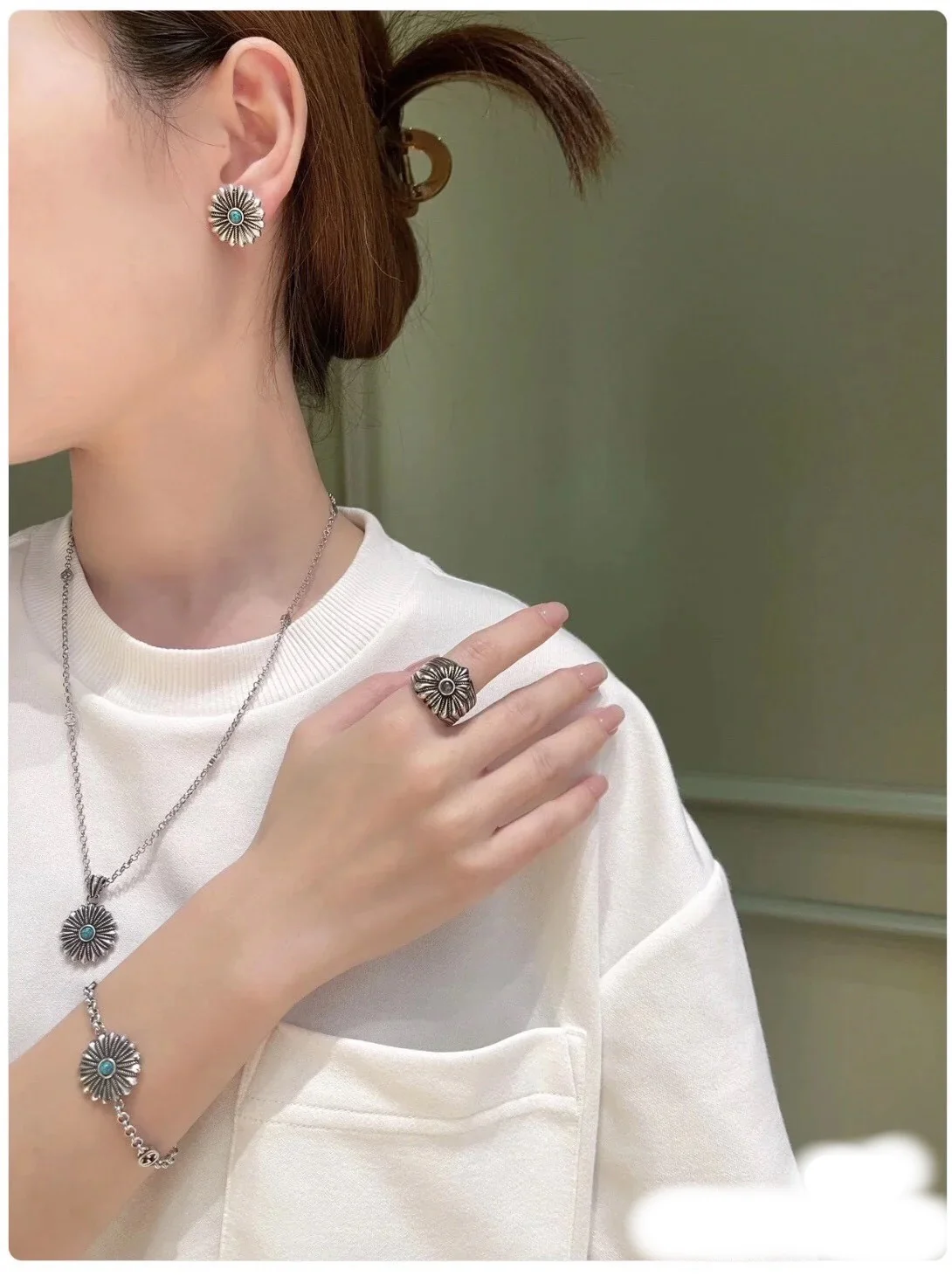 Gucci - Колье 048