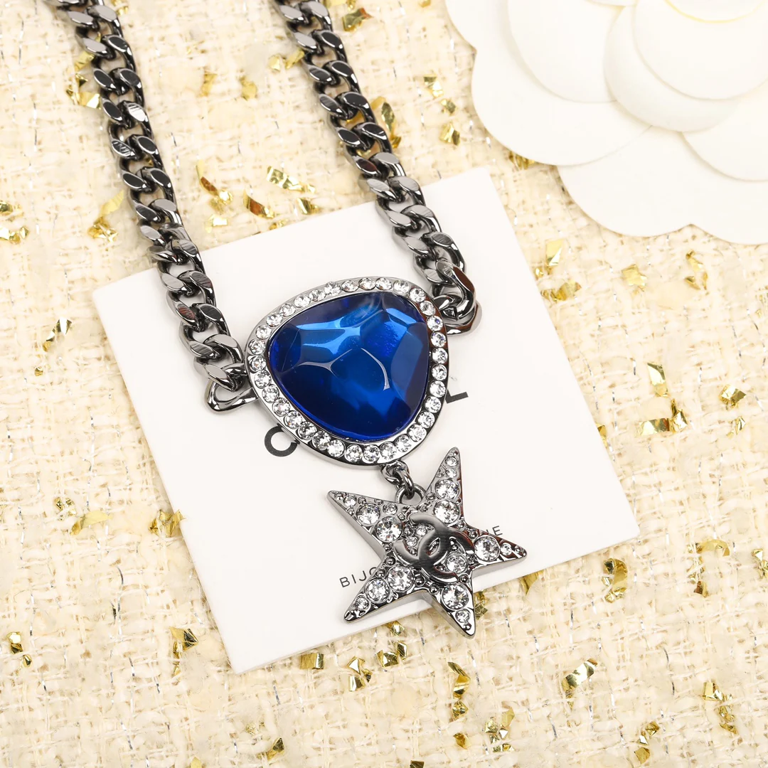 Chanel - Колье 592